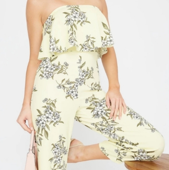 Nwt size medium jumpsuit fits a small - Picture 1 of 4